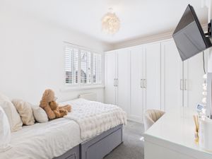 Bedroom- click for photo gallery